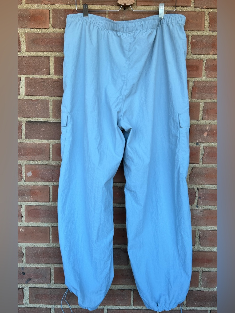 No Boundaries Cargo Wide Leg Pants. - Picture 2 of 8